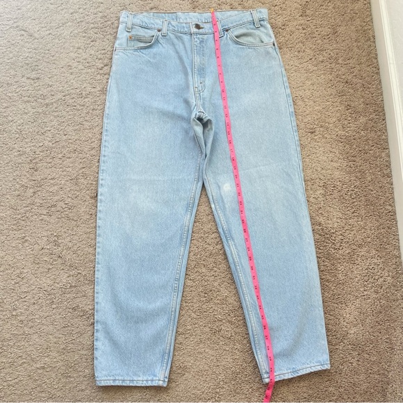 Levi’s VINTAGE 90s 550 ORANGE Tab Relaxed Fit Tapered Leg Light Wash Denim Jeans - Picture 12 of 16